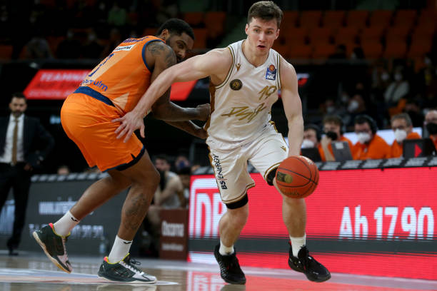 却被粗暴推 却被粗暴推